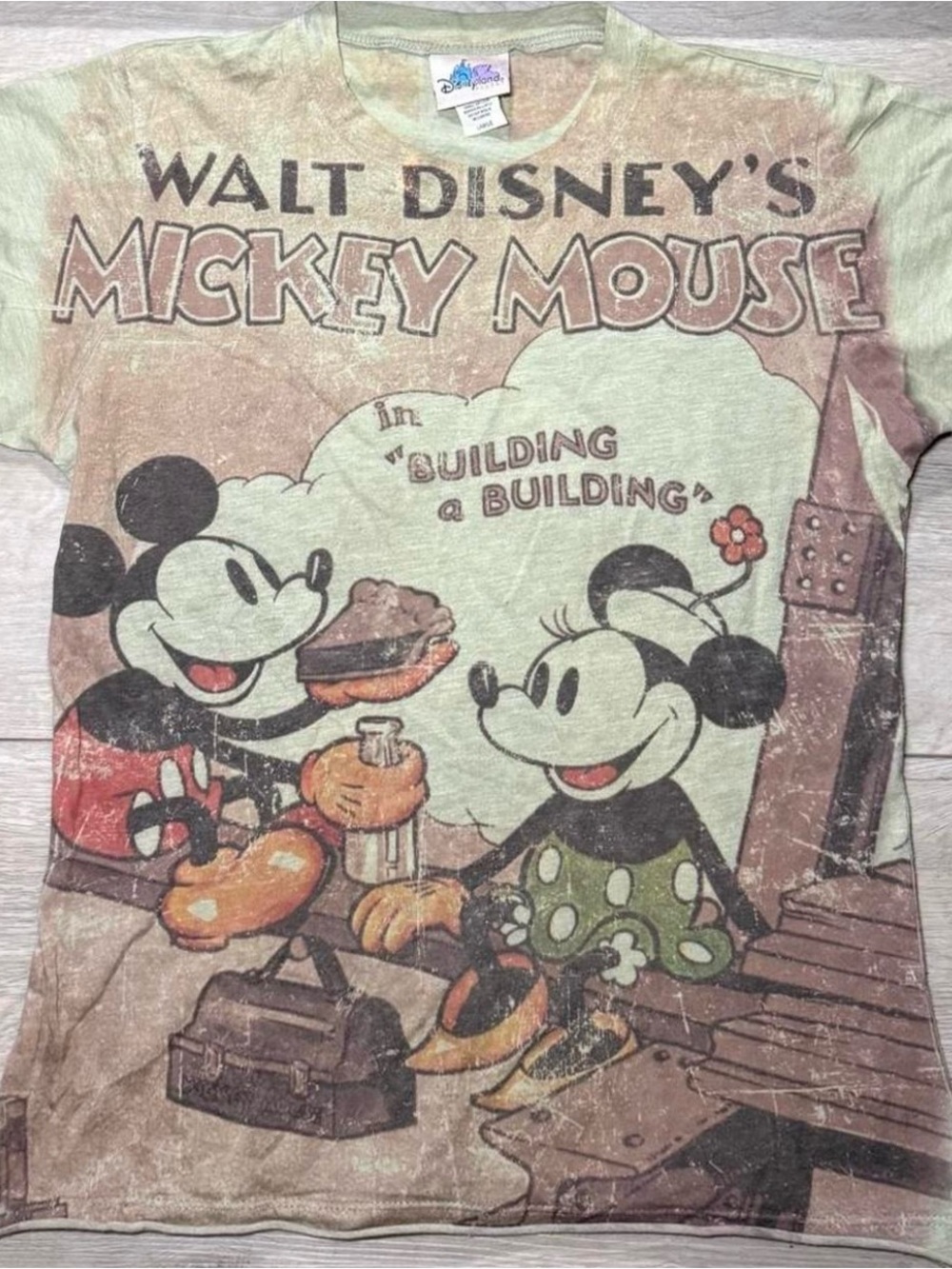 Vintage Y2K Disney Mickey and Minnie Mouse Fitted Graphic Shirt